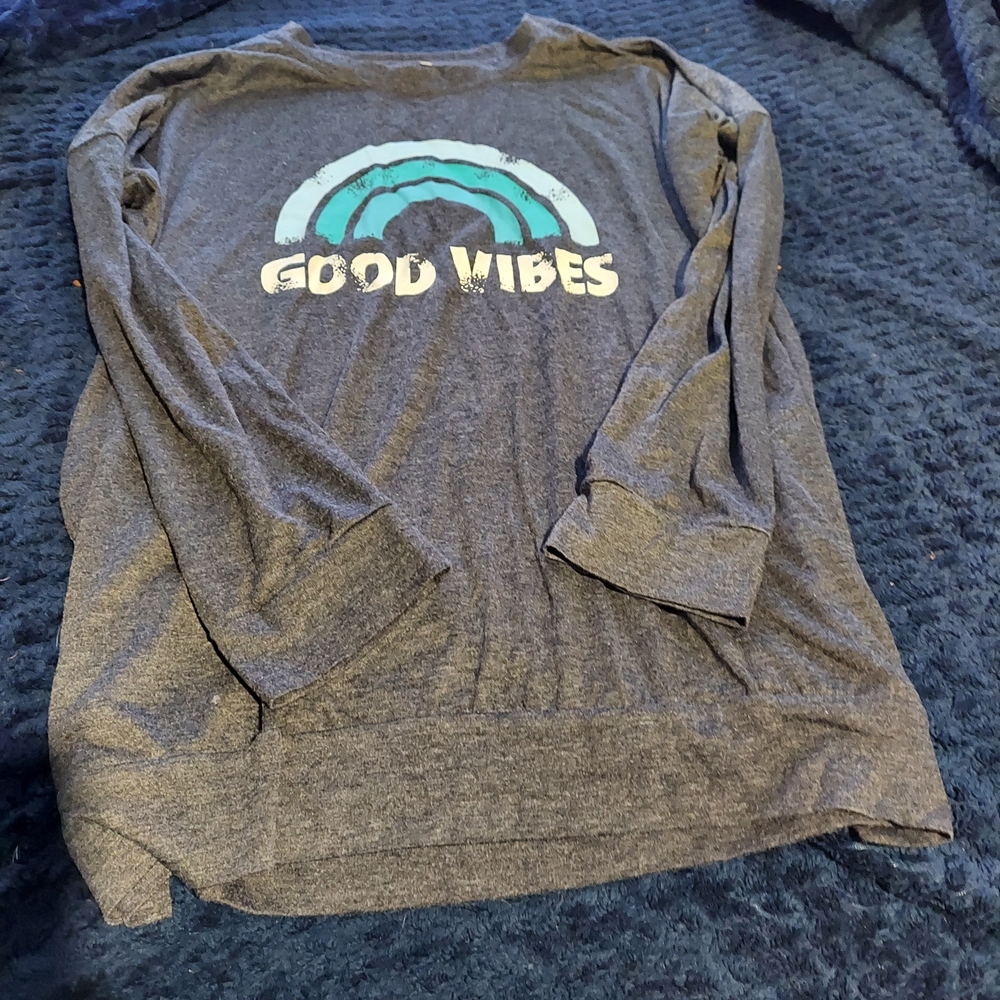 Good Vibes Graphic Long Sleeve Pullover - Heather Gray with Teal Accent